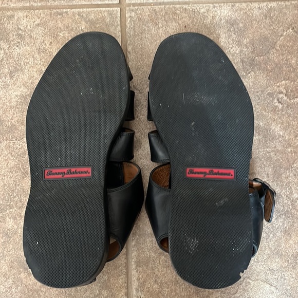 Tommy Bahama Nevis Sandals - Picture 2 of 3